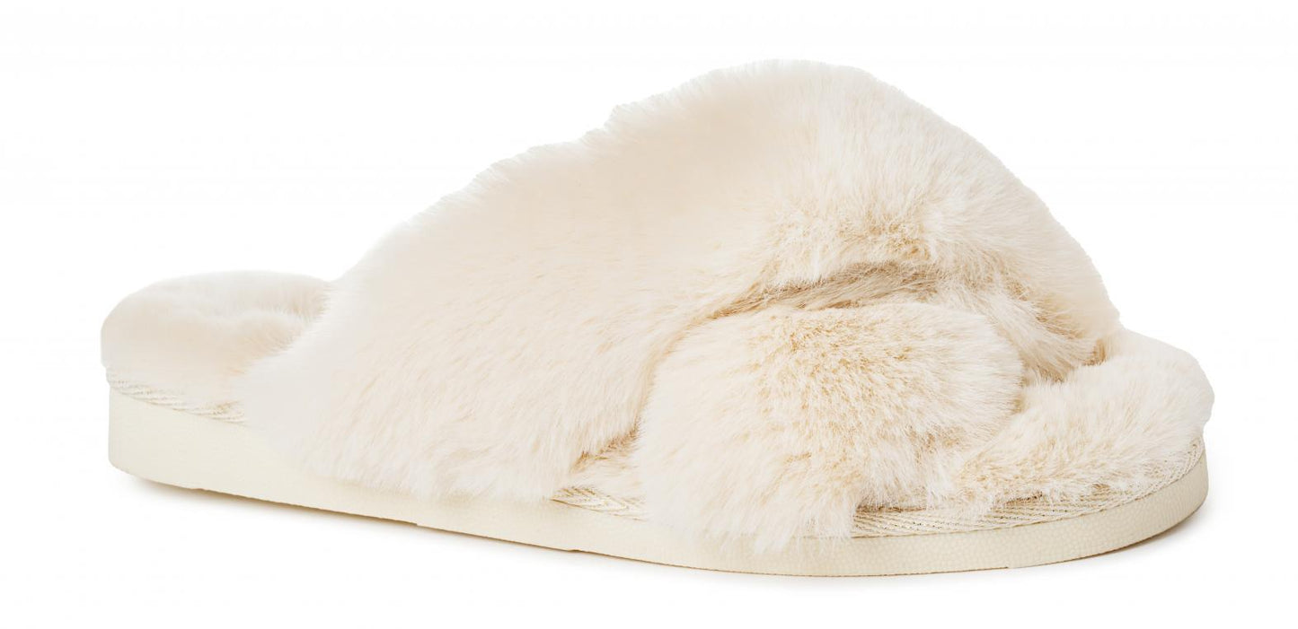 cozy-fuzzy-indoor-outdoor-flip-flop-cream.jpg